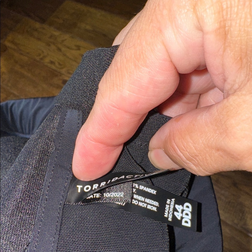 Torrid Black Zip-Front Bra Size 44DDD - Picture 3 of 5
